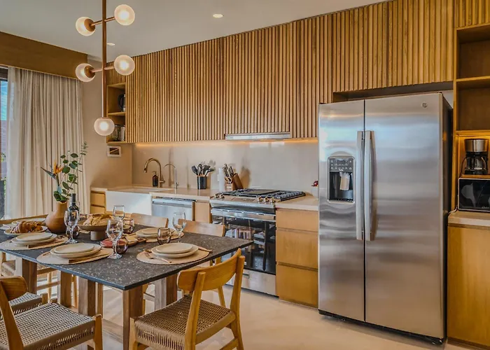 Apartment Heavenly 3br Ph W Private Pool, Gym, Yoga Class *