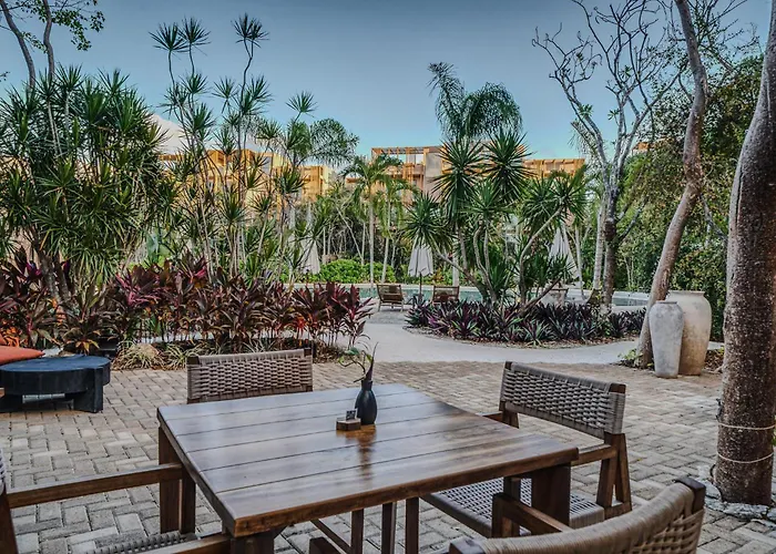 Apartment Heavenly 3br Ph W Private Pool, Gym, Yoga Class *