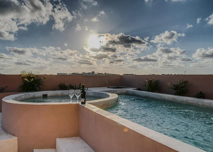 Heavenly 3br Ph W Private Pool, Gym, Yoga Class